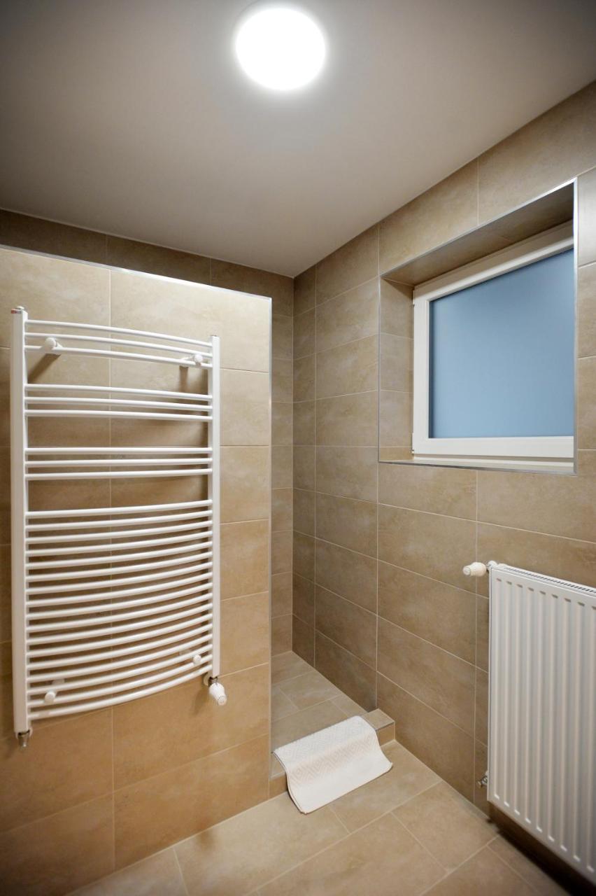 One Luxury Suites Eger Zewnętrze zdjęcie