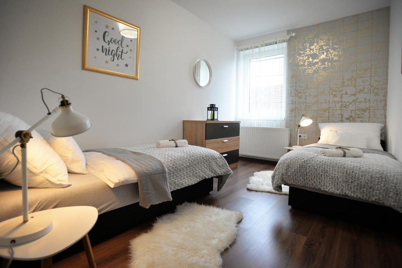 One Luxury Suites Eger Zewnętrze zdjęcie