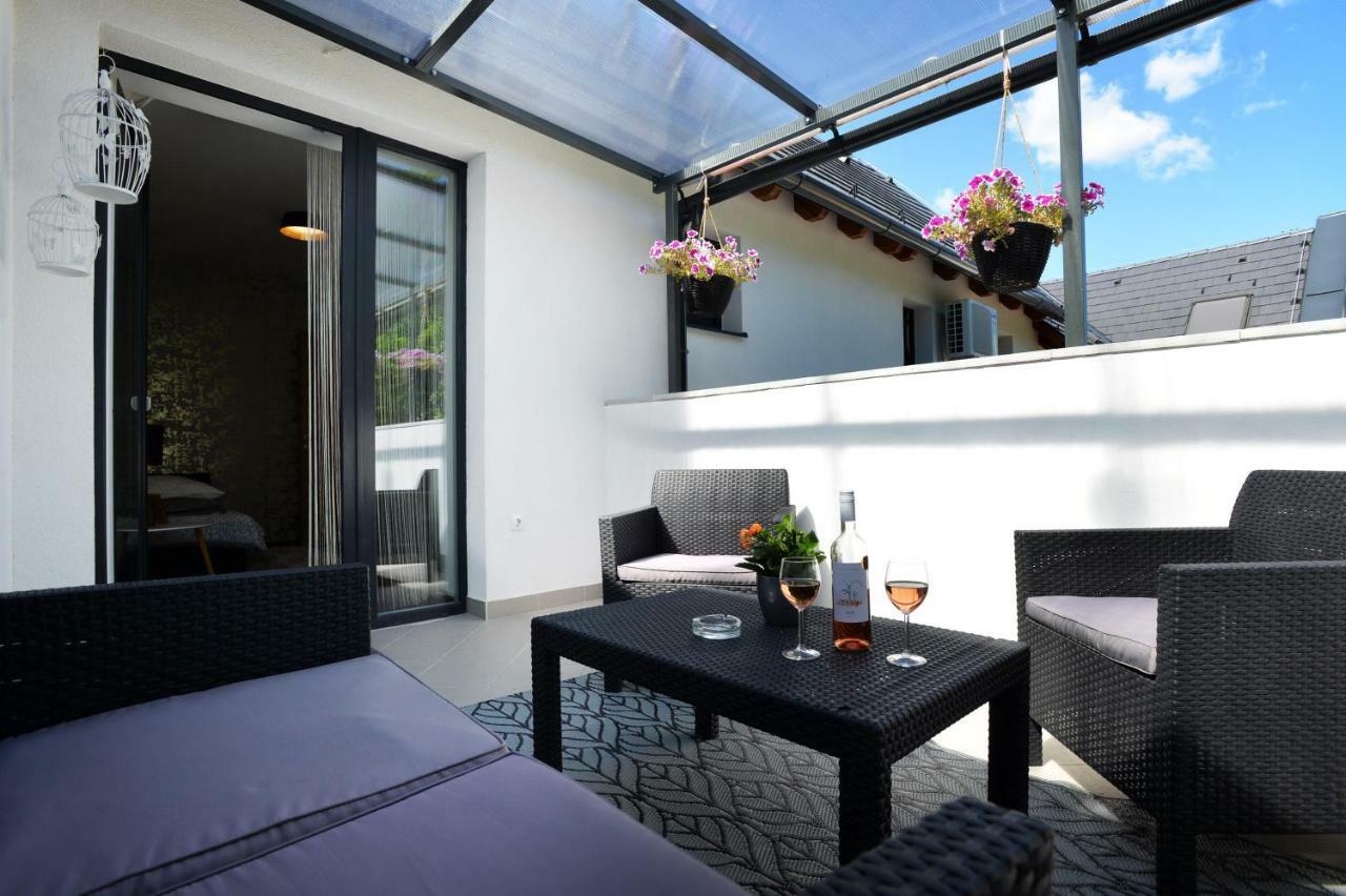 One Luxury Suites Eger Zewnętrze zdjęcie